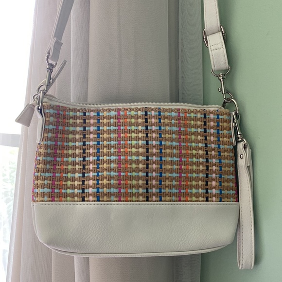 Stone Mountain NWOT Crossbody Wristlet Adjustable Strap White and Tan Woven - Picture 6 of 12